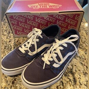 Youth Boys Vans sneakers